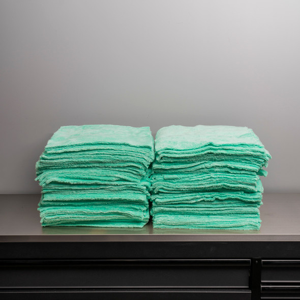 The Clean Garage Minty Plush Edgeless 350 GSM Microfiber Towel Green | Full Case 170 | Save 10% In Cart
